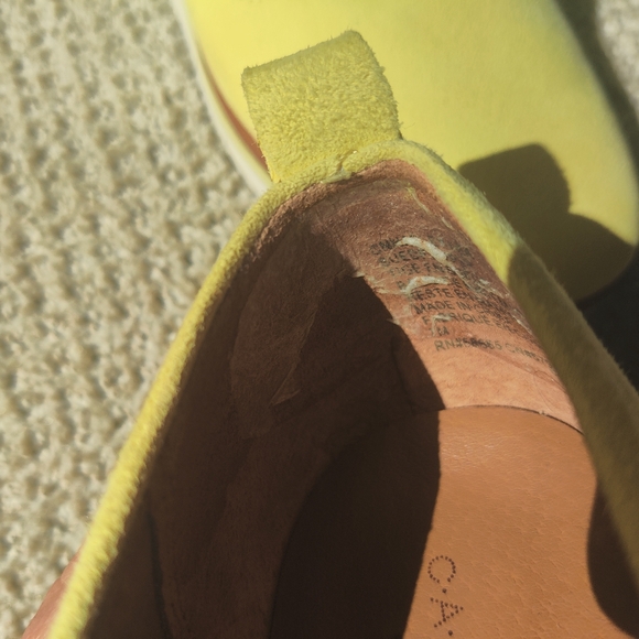 Caslon Women's Hadley Yellow Loafer - Size 7 - Picture 2 of 10